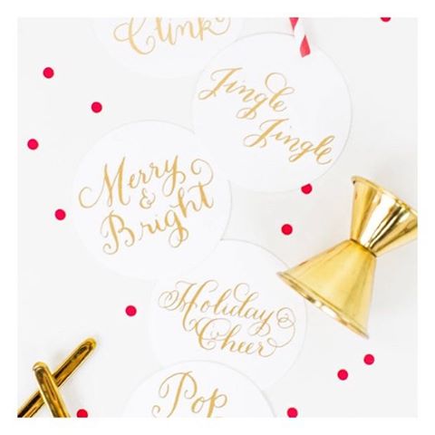 HAPPY Christmas Holidays ! 🎉✨#kapunka Montorgueil rouvre ses portes le 2 janvier et #MonsieurK sera fermé le 31 décembre et le 1er janvier. #kapunkaparis #thaifood #paris #restaurant #love #christmasholidays2015 #holiday